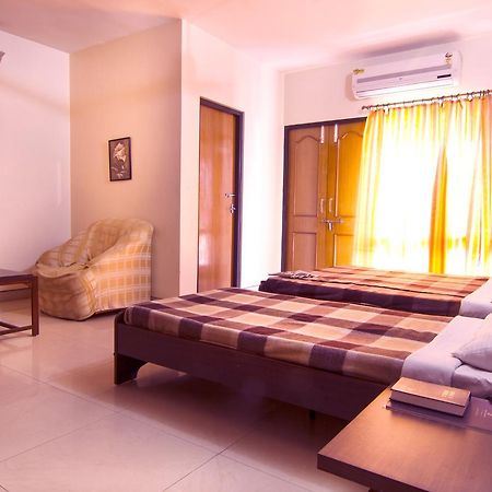 Hotel Rajawas Dibrugarh Экстерьер фото
