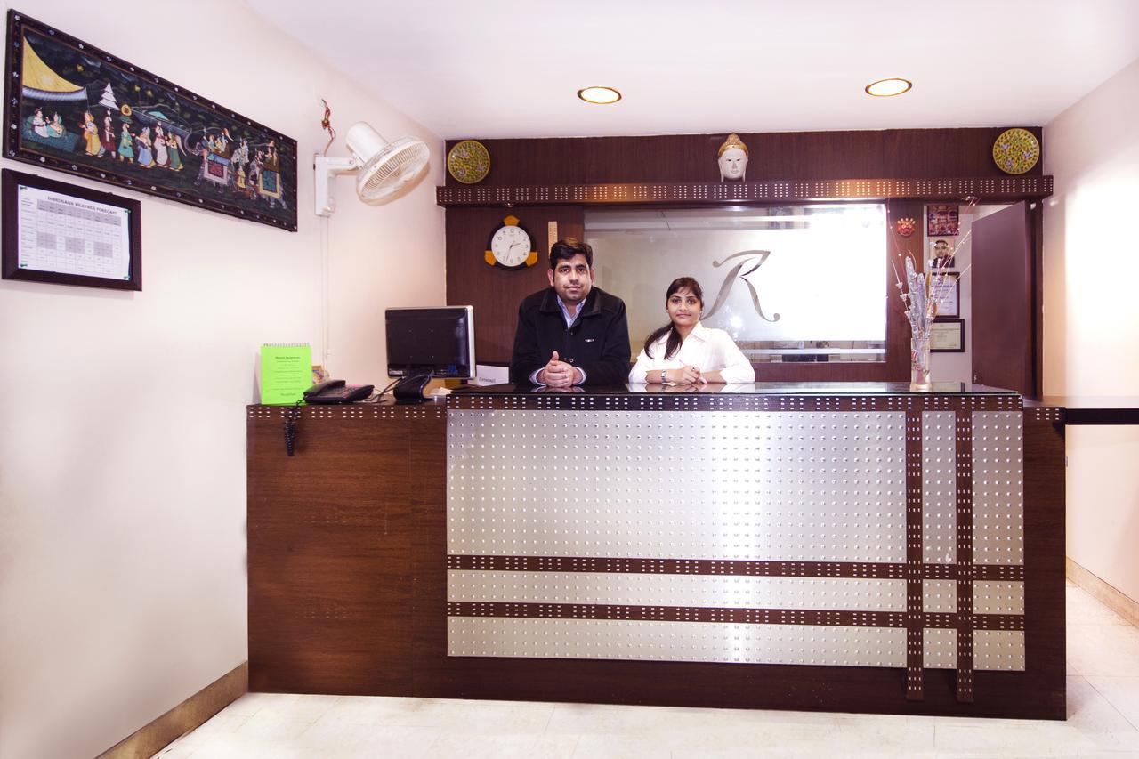 Hotel Rajawas Dibrugarh Экстерьер фото